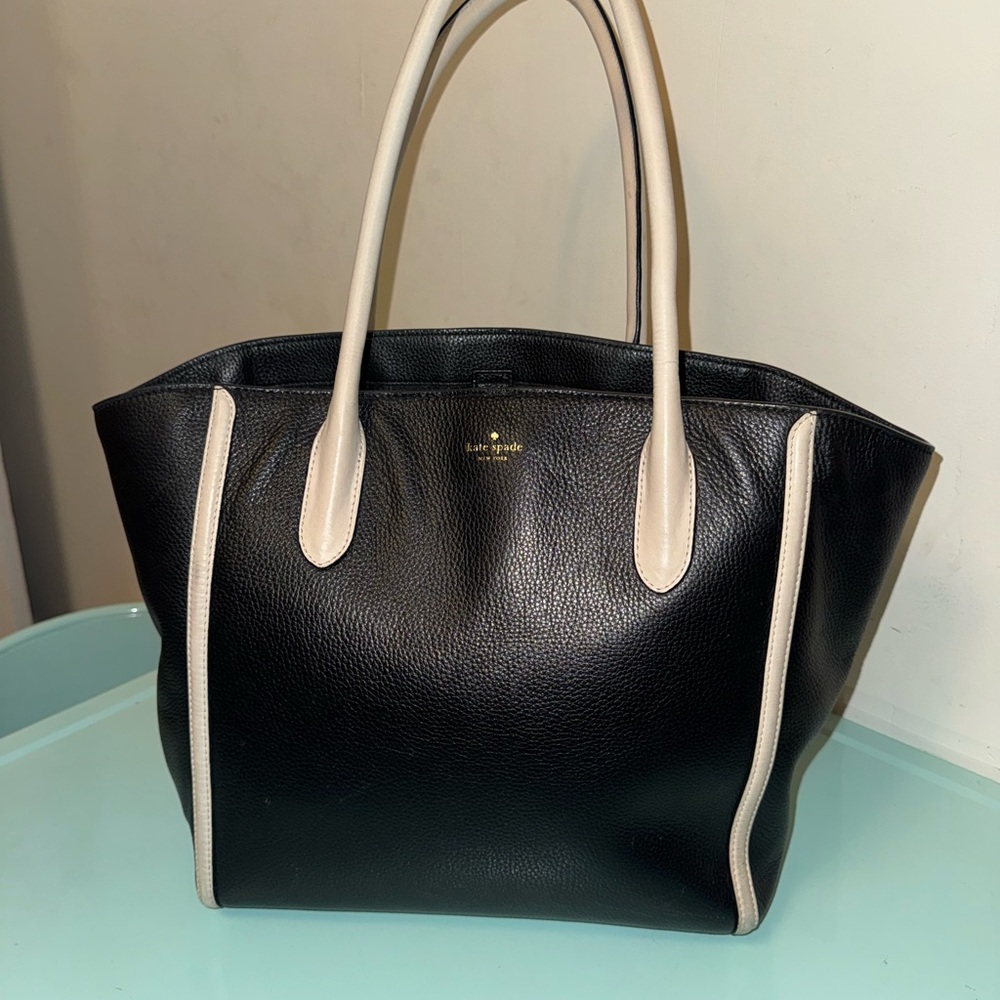 Kate Spade Black and Cream Structured Tote